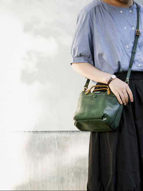 Genuine Leather Shoulder Messenger Handbag Retro